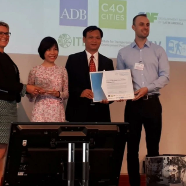 <p>Livable Cities wins TUMI Global Urban Mobility Challenge!</p>

