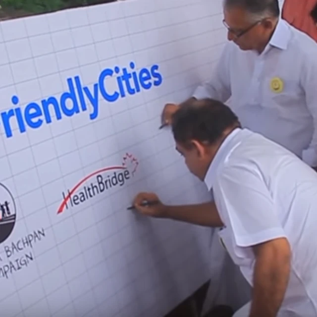 <p>Celebrating car-free day</p>

