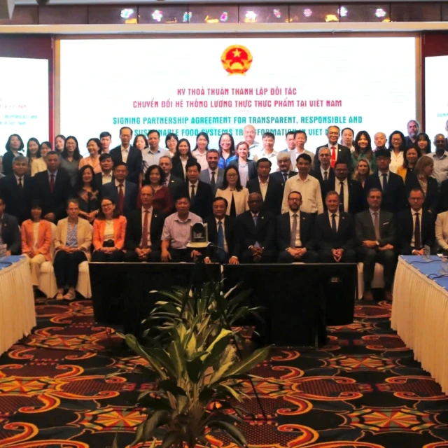 <p>HealthBridge Vietnam becomes a member of the Food System Transformation Partnership</p>
